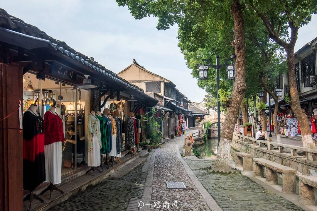 公路坦克战