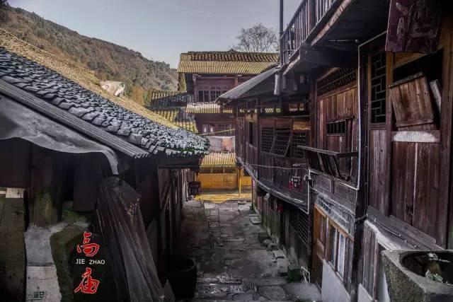 一烟花工厂爆炸,至少23人死亡